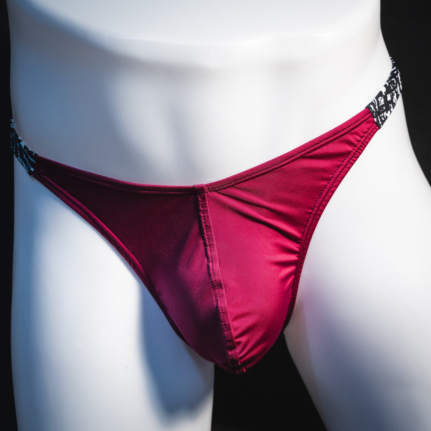 Men's silky maroon thong underwear, classic cut, Front view
